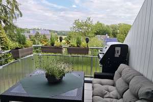 Attraktive 3-Zimmer-Eigentumswohnung mit 2 Balkonen, Garage und traumhafter unverbaubarer Aussicht