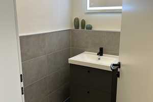 Ideal für Berufseinsteiger oder Studenten! Möbliertes Apartment – Rennesstraße 41, 91054 Erlangen – Vorschaubild 9