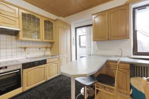 Doppelhaushälfte mit ausgebautem Dachgeschoss, zwei Wintergärten und Garten – Die vollständige Adresse der Immobilie erhältst du vom Anbieter., 41189 Wickrath-West, Mönchengladbach – Vorschaubild 7