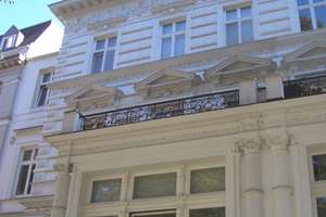 ULI VOGELER GmbH - STILVOLLE EIGENTUMSWOHNUNG IM 1. OG MIT SÜD-/WESTBALKON ZU VERKAUFEN – Die vollständige Adresse der Immobilie erhältst du vom Anbieter., 20148 Rotherbaum, Hamburg – Vorschaubild 3