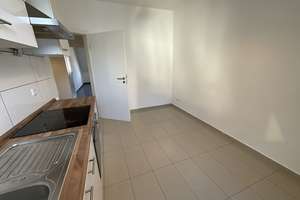 Gut geschnittene 2-Zimmer-Dachgeschosswohnung – Dallingerstraße 32, 90459 Galgenhof, Nürnberg – Vorschaubild 4