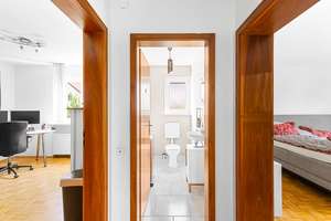 Selbstbezug trifft Stadtoase – modernisiertes ZFH mit Balkon, PV-Anlage und Gartenidylle in Top-Lage – Die vollständige Adresse der Immobilie erhältst du vom Anbieter., 93051 Kumpfmühl-Ziegetsdorf-Neuprüll, Regensburg – Vorschaubild 19