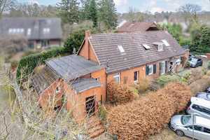 Begehrte Lage:
"Sanierungsbedürftiges Doppelhaus wartet auf neue Besitzer"  – Herzogtum Lauenburg (Kreis) – Vorschaubild 2