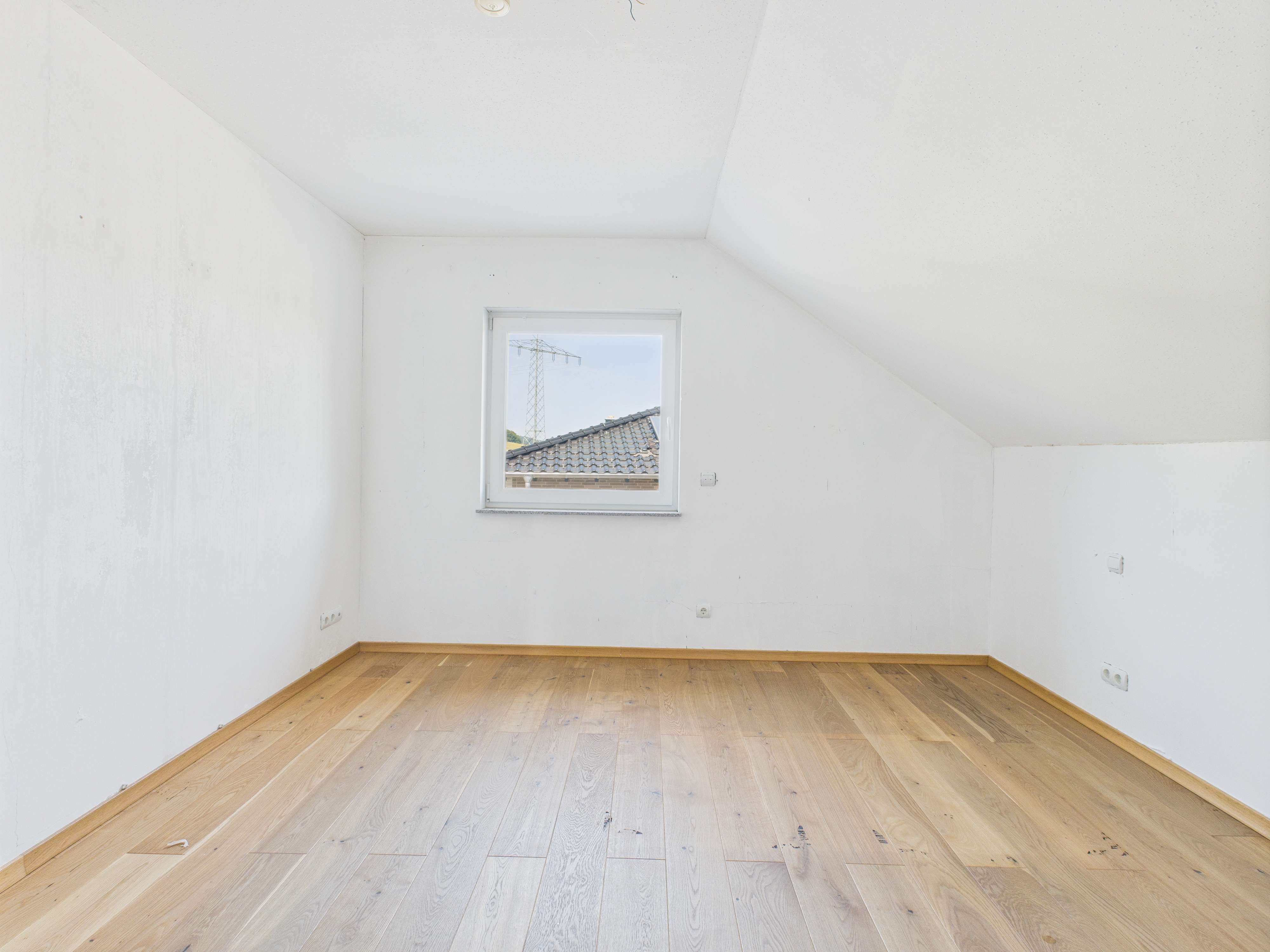 Immobilie in Gerolstein - Einfamilienhaus mit sonnigen Garten in guter Lage ! - Bild 11