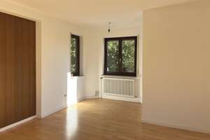 Freie 4-Zimmer-Wohnung in ruhiger Lage mit Garagenstellplatz! – 70437 Freiberg, Stuttgart – Vorschaubild 9