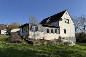 RARITÄT in Essen-Schönebeck – Zweifamilienhaus mit 2.473 m² Grundstück am Naturschutzgebiet – Die vollständige Adresse der Immobilie erhältst du vom Anbieter., 45359 Schönebeck, Essen – Vorschaubild 3