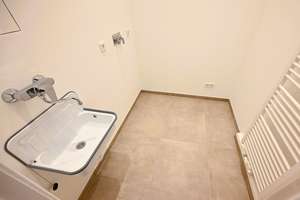 Bezugsfrei: Residieren in einem historischen Altbau direkt an der Elbe! – Die vollständige Adresse der Immobilie erhältst du vom Anbieter., 1307 Johannstadt-Nord, Dresden – Vorschaubild 11