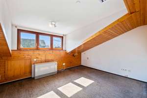 Bezugsfreie Doppelhaushälfte in Umkirch, großer Garten, Garage, Carport etc. – Die vollständige Adresse der Immobilie erhältst du vom Anbieter., 79224 Umkirch – Vorschaubild 15