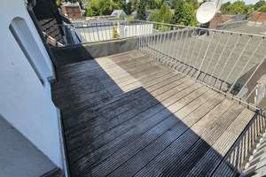 Gemütliche 2-Zimmer-Dachgeschosswohnung mit Dachterrasse im gepflegtem Altbau-Mehrfamilienhaus – Die vollständige Adresse der Immobilie erhältst du vom Anbieter., 41239 Schrievers, Mönchengladbach – Vorschaubild 2