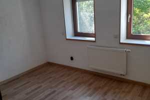 Preiswertes 4,5-Raum-Einfamilienhaus mit EBK in Forchtenberg-Sindringen Forchtenberg – Jagsthäuserstr 26, 74670 Hohenlohekreis – Vorschaubild 2