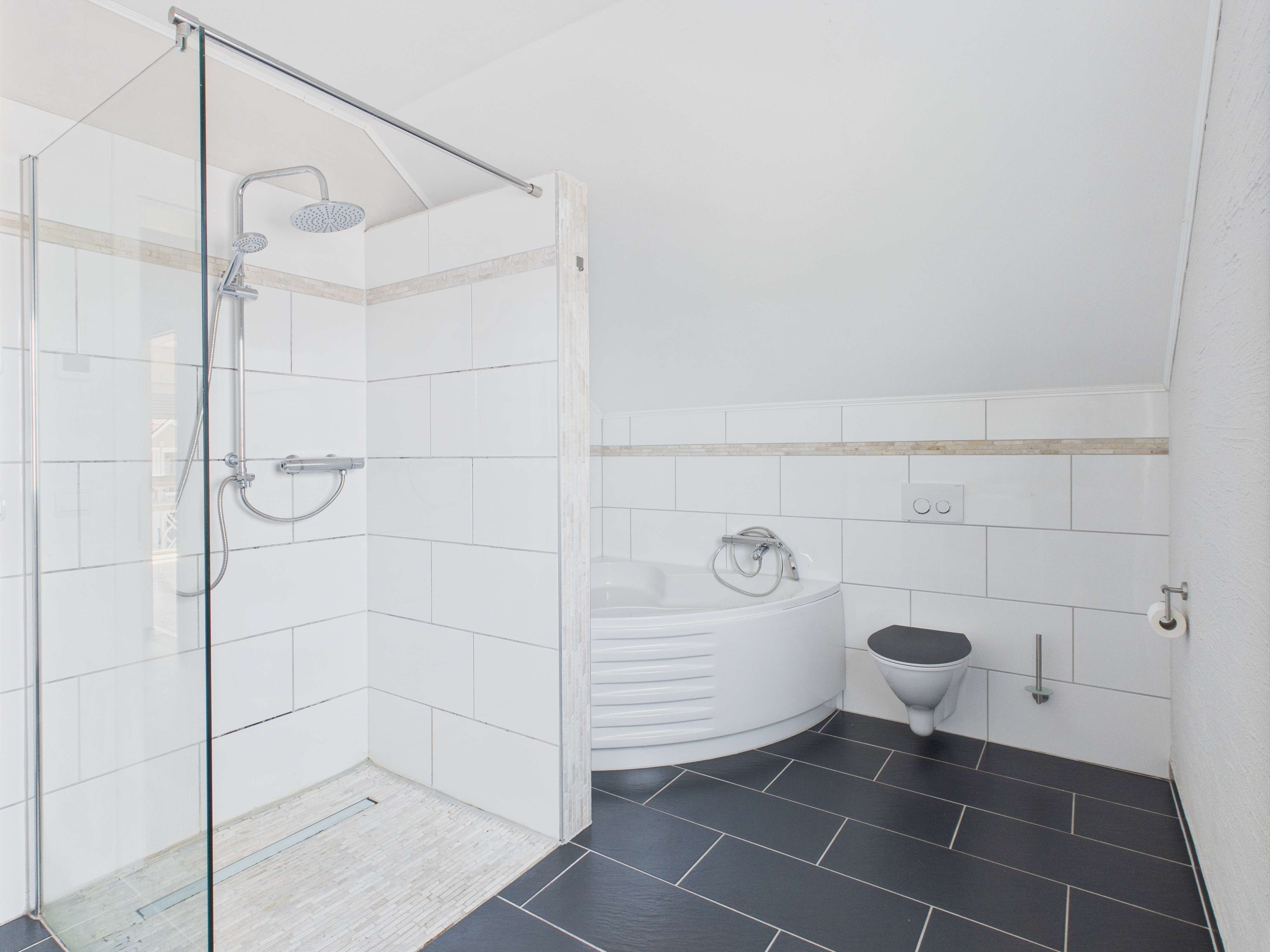 Immobilie in Gerolstein - Einfamilienhaus mit sonnigen Garten in guter Lage ! - Bild 10