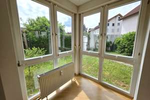 Lichtdurchflutete 2,5-Zimmer-Erdgeschosswohnung mit Terrasse und eigenem Gartenanteil – Die vollständige Adresse der Immobilie erhältst du vom Anbieter., 74182 Obersulm – Vorschaubild 3