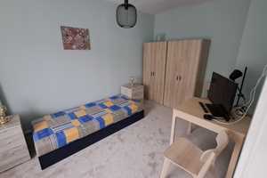 Preiswertes 3-Zimmer-Einfamilienhaus mit EBK in Magdeburg Rothensee – Buschfeldstraße 18, 39126 Magdeburg – Vorschaubild 1