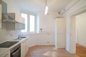 Beautifully Restored Historic Apartment – Prime Location, Balcony & Parking | WAGNER IMMOBILIEN – 65185 Mitte, Wiesbaden – Vorschaubild 3