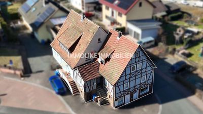 Zwei Häuser, ein Preis: Fachwerk-Doppelhaus im Zentrum von Bad Brückenau
