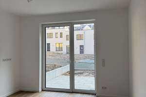 Innenhof | gemütliches Reihenhaus 4-Zi (E1) mit eigenem Garten und Gäste-WC | ab sofort verfügbar! – Waldhausener Straße 130-165, 41061 Gladbach, Mönchengladbach – Vorschaubild 14