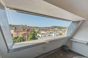 Stilvoll wohnen mit Weitblick – Möblierte 2,5-Zimmer-DG-WHG mit Loggia in traumhaftem Haus! ✨💛 – Die vollständige Adresse der Immobilie erhältst du vom Anbieter., 70180 Heusteigviertel, Stuttgart – Vorschaubild 4
