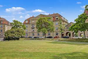 Außergewöhnliche Altbauwohnung mit mehr als 280 m² in der Karlsruher Weststadt – Die vollständige Adresse der Immobilie erhältst du vom Anbieter., 76133 Weststadt, Karlsruhe – Vorschaubild 41