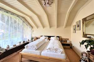 Hochwertiges Einfamilienhaus mit ELW und Garage in bevorzugter, zentrumsnaher, ruhiger Halbhöh – Die vollständige Adresse der Immobilie erhältst du vom Anbieter., 77830 Bühlertal – Vorschaubild 11