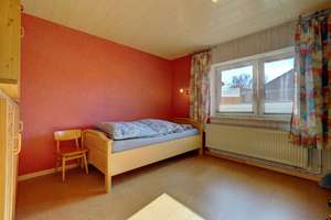 Viel Platz für Familie und Ideen: Haus auf 1.108 m² Grundstück nahe der Innenstadt mit viel Grün – Die vollständige Adresse der Immobilie erhältst du vom Anbieter., 23774 Heiligenhafen – Vorschaubild 11
