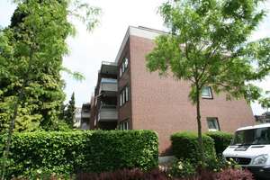 Smarter Wohnen! Renovierte, gut geschnittene 3-Zi.-Wohnung mit Süd-West-Balkon! Gladbach! – Karmannsstr. 24, 41061 Gladbach, Mönchengladbach – Vorschaubild 2