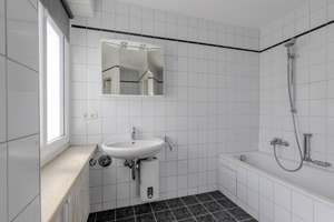 Wohnen am Park: Toll geschnittene 3-Zimmer-Wohnung mit sonnigem Westbalkon – Die vollständige Adresse der Immobilie erhältst du vom Anbieter., 81669 Ramersdorf, München – Vorschaubild 12