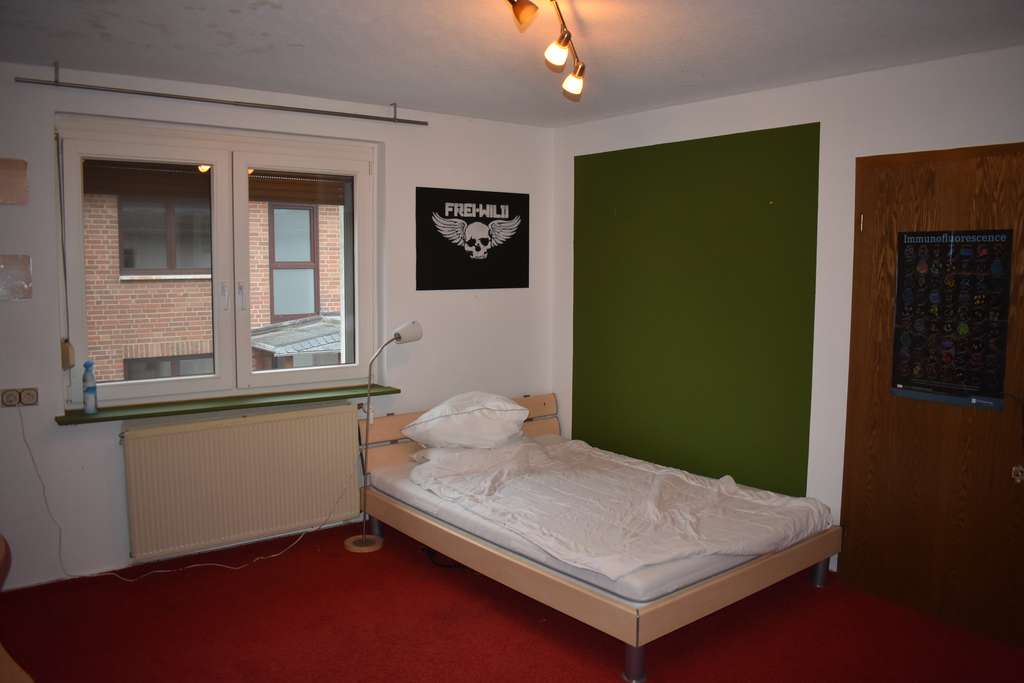 Immobilie in Rüdershausen - Umfangreiche Hofstelle mit Wohnhaus priv./gewerbl. in jeder Hinsicht nutzbar - Bild 4