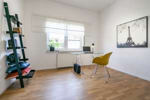 Vermietet 3 Zimmerwohnung mit Balkon, PKW-Stellplatz und Kellerraum, Rendite ca. 5,1%, AfA ca. 4,7% – Die vollständige Adresse der Immobilie erhältst du vom Anbieter., 34127 Nord (Holland), Kassel – Vorschaubild 3