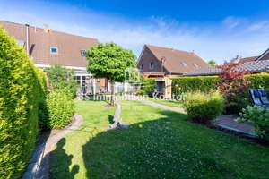 Constantia-West! Doppelhaushälfte mit Carport, überdachter Terrasse, Gartenhaus und Gartenanlage in  – Die vollständige Adresse der Immobilie erhältst du vom Anbieter., 26723 Larrelt/VW-Siedlung, Emden – Vorschaubild 7