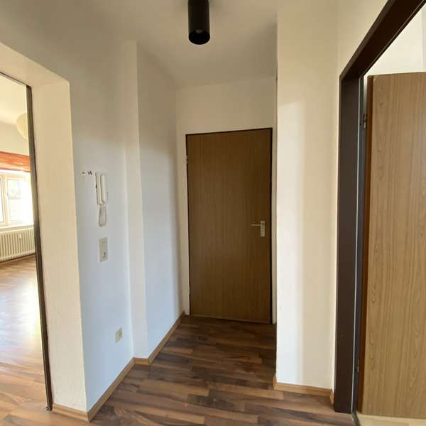 *** gepflegte 2-Zimmer-Wohnung - im denkmalgeschütztem Altbau - mit Dachterrasse ***