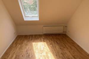 Neubau Erstbezug, helle 3-Zimmer-Dachgeschosswohnung inkl. Wohnküche und gehobener Innenausstattung – Auf dem Hollen 10, 30165 Vahrenwald, Hannover – Vorschaubild 5