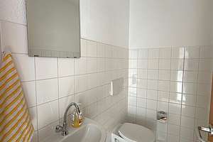 3-ZKB Maisonette-Wohnung mit Dachterrasse und Stellplatz – Am Krenzelsberg 122, 66115 Burbach, Saarbrücken – Vorschaubild 4