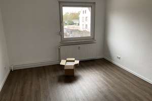 Stilvoll saniert: 4,5-Zimmer Wohnung in Oberhausen-Styrum – Lothringerstraße 146, 46045 Styrum, Oberhausen – Vorschaubild 2