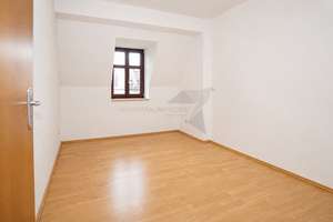 Gemütliche 2 Raum Maisonette DG-Whg. mit Aufzug, Dachterrasse und Tageslichtbad – Zöllnerstraße 31, 9111 Zentrum, Chemnitz – Vorschaubild 9