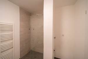 Helle 2-Zimmer-Wohnung mit hochwertiger Einbauküche – Die vollständige Adresse der Immobilie erhältst du vom Anbieter., 93051 Großprüfening-Dechbetten-Königswiesen, Regensburg – Vorschaubild 12