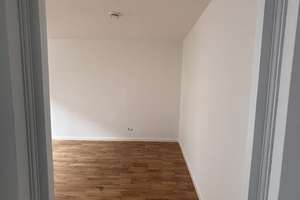 Frisch renovierte 2,5-Zimmer-Wohnung mit neuer Einbauküche und elegantem Parkettboden – Schäufeleinstr. 35, 80687 Friedenheim, München – Vorschaubild 11