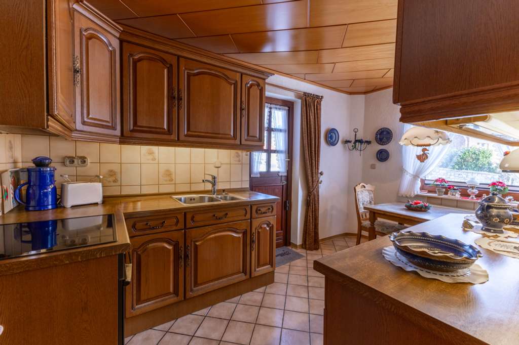 Immobilie in Nordhastedt - Charmantes Einfamilienhaus mit Einliegerwohnung und solider Bausubstanz in Nordhastedt - Bild 3