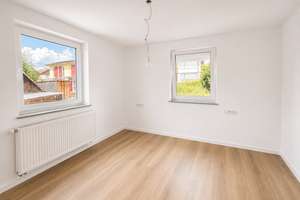  Wie ein Neubau: Frisch renoviertes Haus mit 5 Zimmern zur Erstvermietung in Kirchentellinsfurt – 72138 Kirchentellinsfurt – Vorschaubild 4