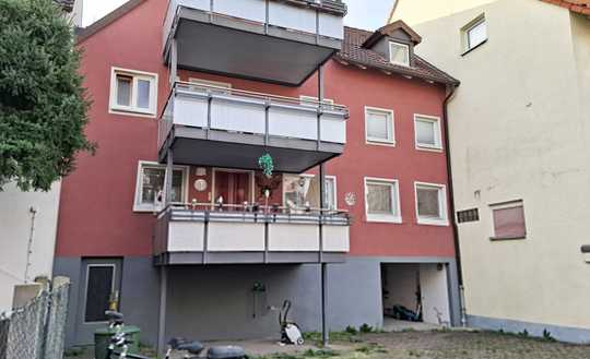 Kapitalanlage! Kleines, gepflegtes 3-Familienhaus im Herzen von Karlsruhe-Durlach!