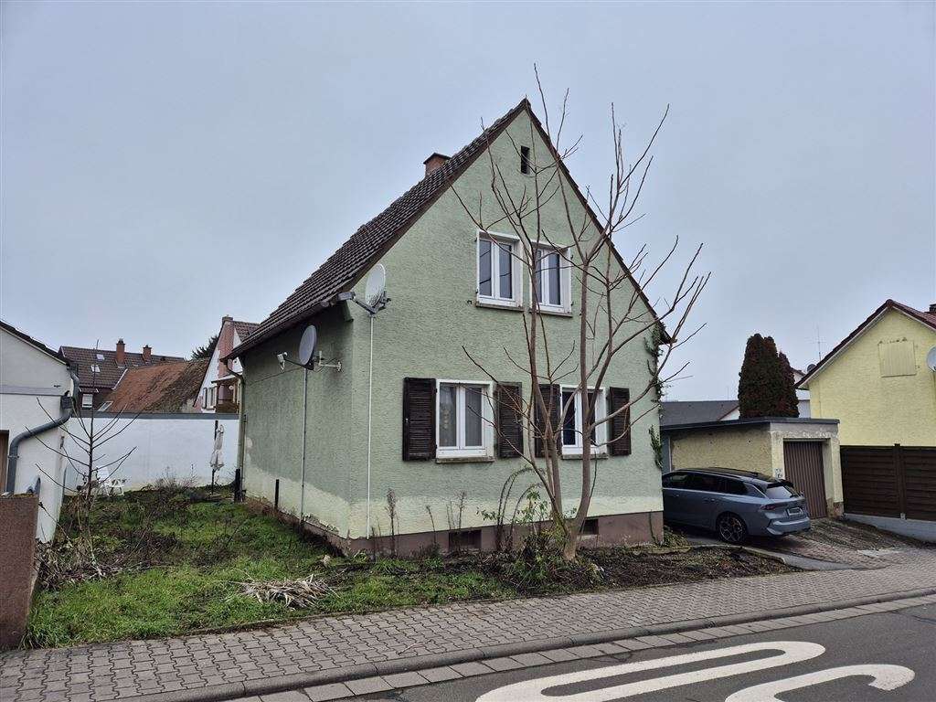 Immobilie in Kirchheim an der Weinstraße - Freistehendes Haus mit Garage für Handwerker - Bild 1