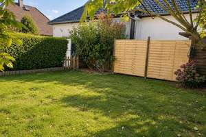 Familienfreundliche Doppelhaushälfte mit Garten in Berlin-Lichterfelde – Die vollständige Adresse der Immobilie erhältst du vom Anbieter., 12209 Lichterfelde, Berlin – Vorschaubild 2