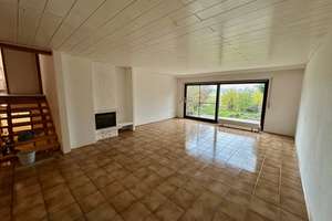 Wohnen mit Weitblick: neue Bäder, Garten, Kamin, PV und Garage – Heuweg 14, 90530 Wendelstein – Vorschaubild 2