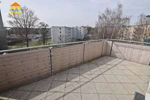 ALLES DA - modernes Bad, riesiger Balkon, Fahrstuhl und Tiefgarage – perfekter Wohnkomfort! – Fürstenstraße 141, 9130 Yorckgebiet, Chemnitz – Vorschaubild 6