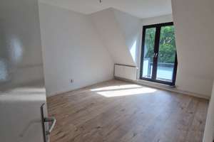 Stilvolle 3-Zimmer-DG-Wohnung mit Einbauküche in Hamburg Neugraben-Fischbek – Die vollständige Adresse der Immobilie erhältst du vom Anbieter., 21149 Neugraben-Fischbek, Hamburg – Vorschaubild 3