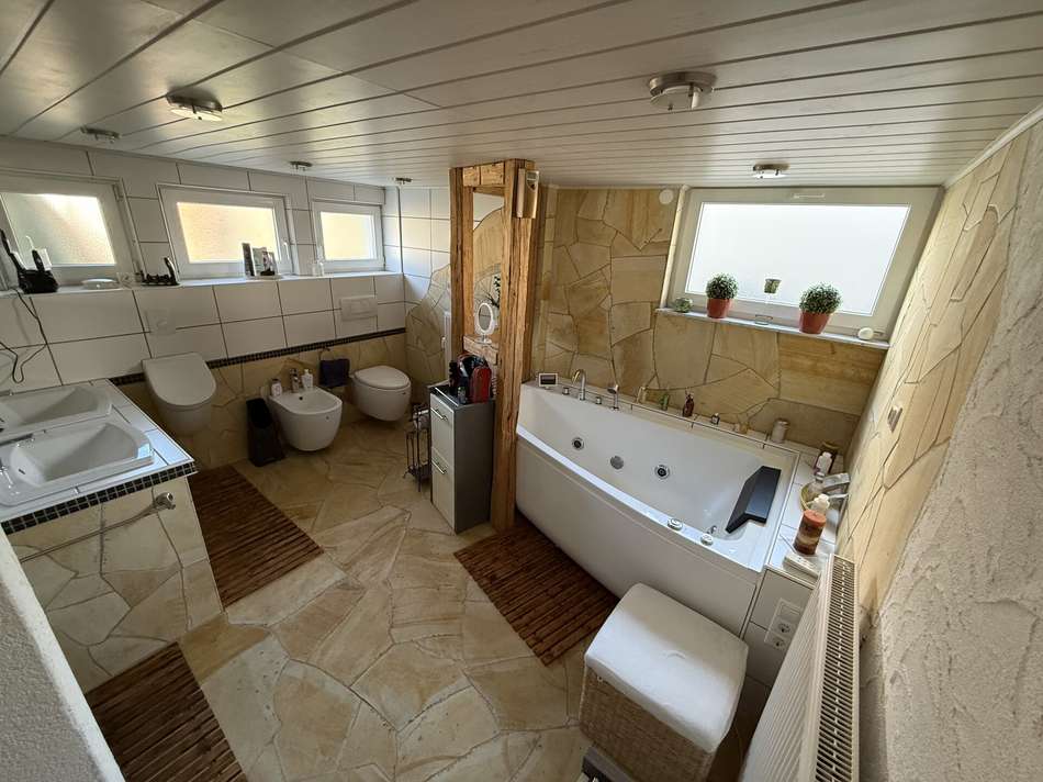 Badezimmer EG