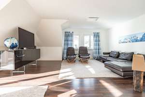 Hochwertige 4 Zimmer Maisonettewohnung mit Tiefgaragenstellplatz ruhiger straßenabgewandter Wohnlage – Die vollständige Adresse der Immobilie erhältst du vom Anbieter., 22397 Wohldorf-Ohlstedt, Hamburg – Vorschaubild 6