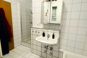 Modernisierte 3-Raum-Wohnung mit Balkon und Einbauküche in Ingolstadt – Tanzerstraße 2c, 85055 Mailing, Ingolstadt – Vorschaubild 5