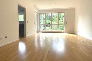 *** Toplage Bogenhausen *** Exklusive 2- Zimmer- Wohnung mit sonnigem Balkon und Isarblick – Die vollständige Adresse der Immobilie erhältst du vom Anbieter., 81925 Herzogpark, München – Vorschaubild 3