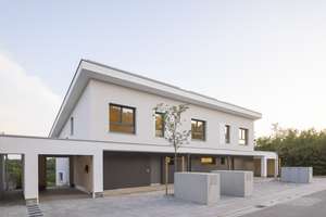 Neubau-Reiheneckhaus mit schönem Ausblick in Nittendorf – Am Nickelberg 22b, 93152 Nittendorf – Vorschaubild 2