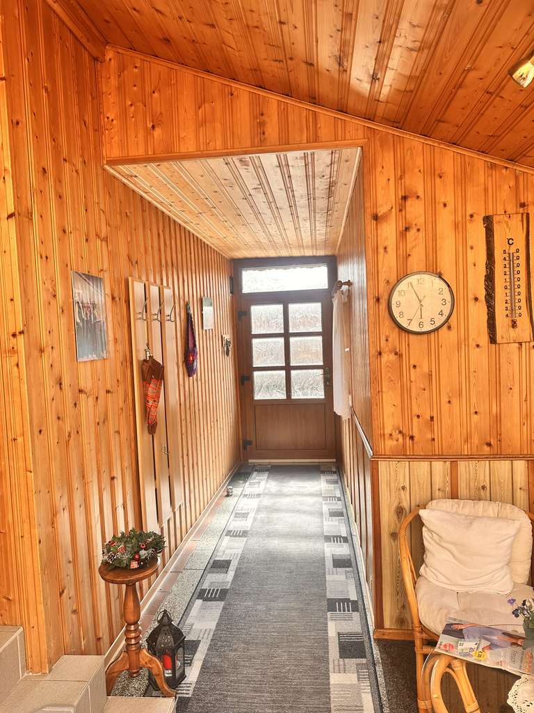 Immobilie in An der Schmücke - Gepflegtes Einfamilienhaus mit 6 Zimmern und Nebengelass für Hobby und Freizeit in Oberheldrungen - Bild 3